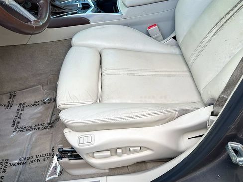 Used 2016 Cadillac SRX Luxury w/ Driver Awareness Package FWD image 21