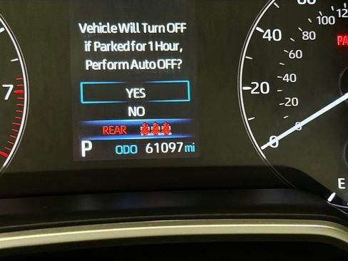 Used 2023 Toyota Corolla SE w/ Carpet Mat Package (TMS) image 8