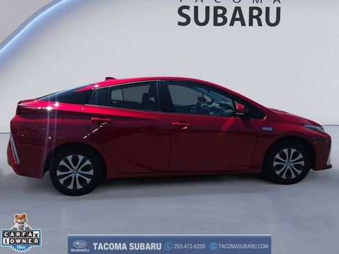 Used 2022 Toyota Prius Prime LE FWD image 6