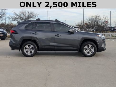 Used 2025 Toyota RAV4 XLE image 4