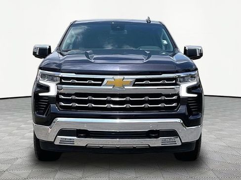 Used 2022 Chevrolet Silverado 1500 LTZ AWD/4WD image 2