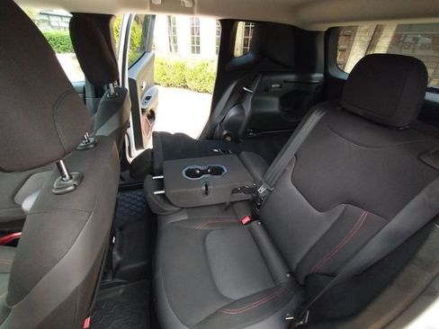 Used 2017 Jeep Renegade Trailhawk w/ Popular Equipment Group image 68