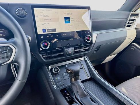New 2026 Lexus GX 550 w/ Accessory Package (2T) AWD/4WD image 30