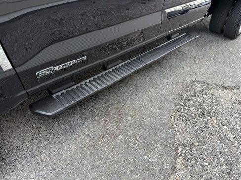 Used 2025 Ford F350 Lariat AWD/4WD image 20