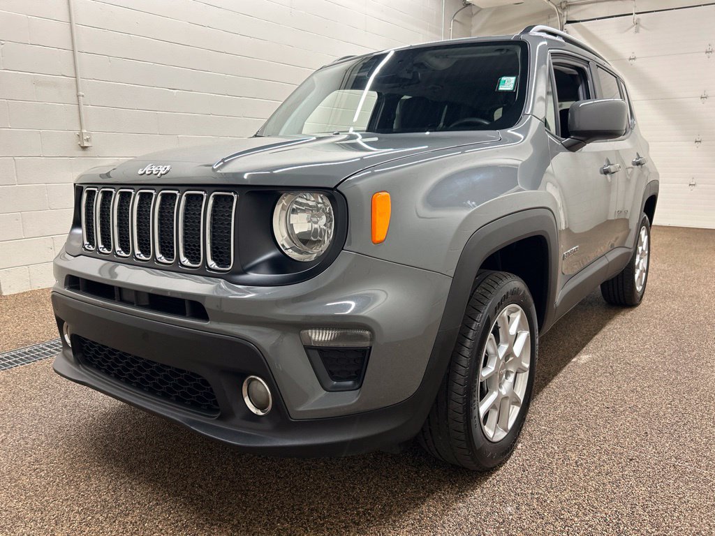 Used 2021 Jeep Renegade Latitude AWD/4WD image 6