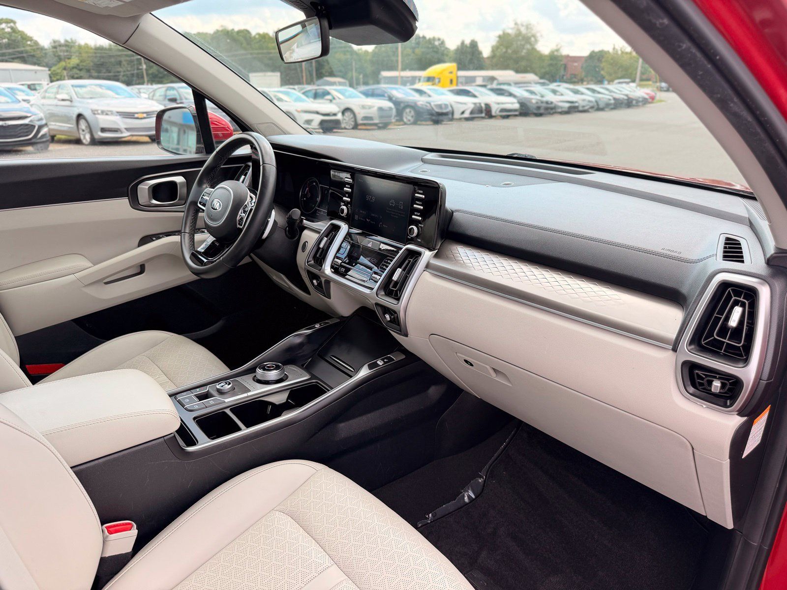 Used 2021 Kia Sorento EX FWD image 31