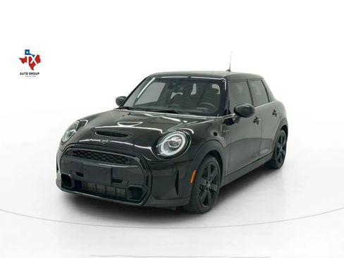 Used 2022 MINI Cooper S image 4