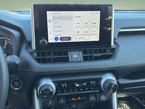 Used 2024 Toyota RAV4 XLE image 25