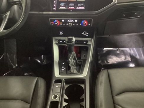 Used 2021 Audi Q3 2.0T Premium Plus w/ Premium Plus Package image 19