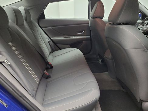 Used 2023 Hyundai Elantra SEL w/ Convenience Package FWD image 19
