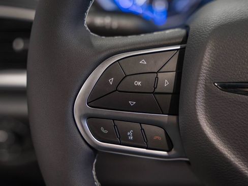 New 2026 Chrysler Pacifica Select FWD image 25