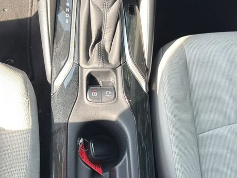 Used 2022 Toyota Corolla LE FWD image 38