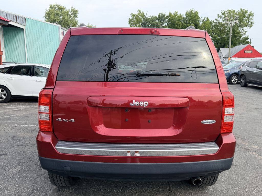 Used 2016 Jeep Patriot High Altitude AWD/4WD image 4