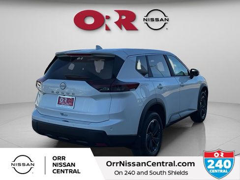 New 2026 Nissan Rogue SV FWD image 5