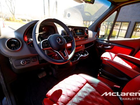 New 2024 Mercedes-Benz Sprinter 3500 image 10