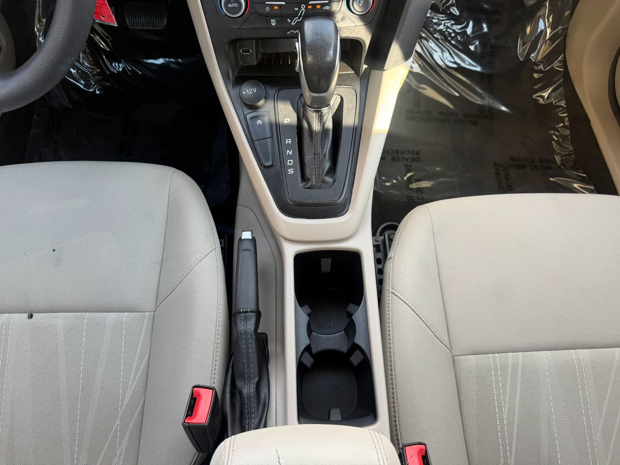 Used 2018 Ford Focus SE FWD image 26