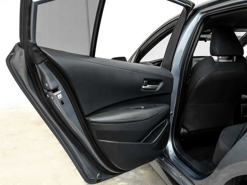 Used 2020 Toyota Corolla SE image 40