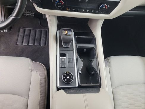 Used 2022 Nissan Pathfinder SV image 26