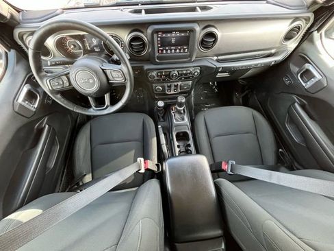 Used 2021 Jeep Wrangler Sport S image 25