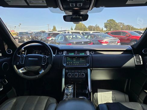 Used 2017 Land Rover Range Rover HSE AWD/4WD image 12