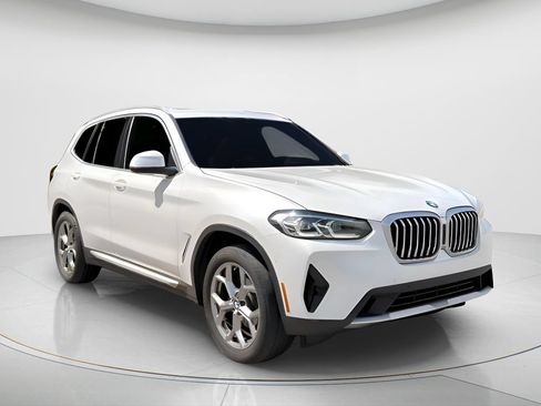 Used 2023 BMW X3 sDrive30i w/ Premium Package RWD image 4
