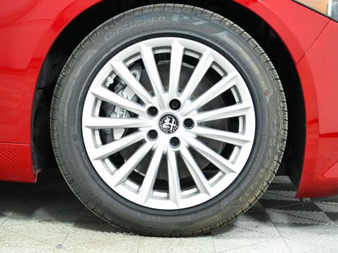 New 2024 Alfa Romeo Giulia Sprint image 12