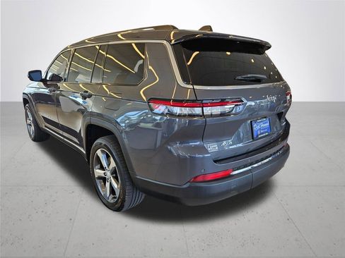 Used 2022 Jeep Grand Cherokee L Limited AWD/4WD image 10