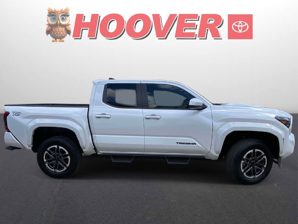 Used 2025 Toyota Tacoma TRD Sport RWD image 2