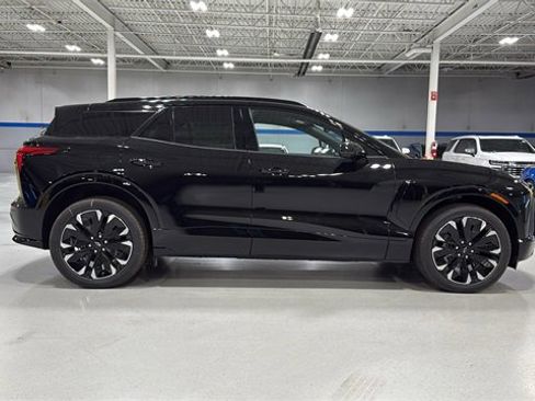 New 2026 Chevrolet Blazer EV RS image 3