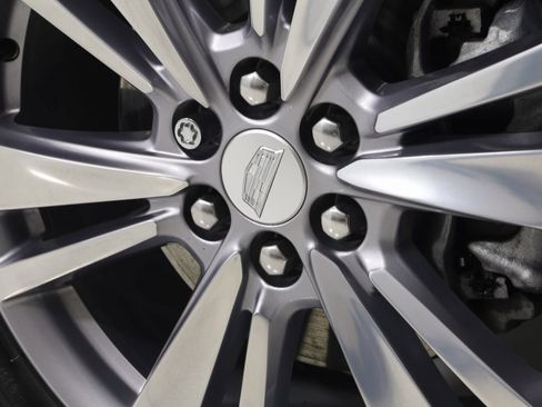 Used 2024 Cadillac XT5 Premium Luxury image 18