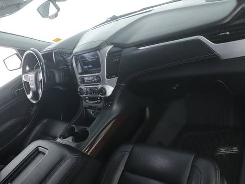 Used 2018 GMC Yukon XL SLT w/ Premium Edition AWD/4WD image 34