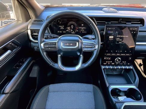 Used 2025 GMC Terrain Elevation image 9