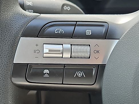 Used 2025 Hyundai Tucson SEL AWD/4WD image 19
