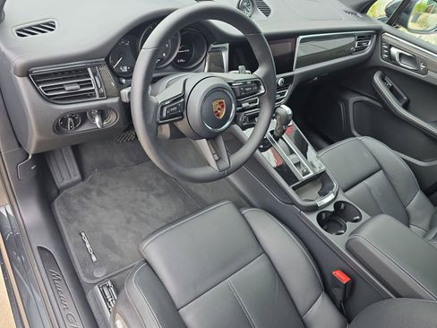 Certified 2026 Porsche Macan GTS AWD/4WD image 4