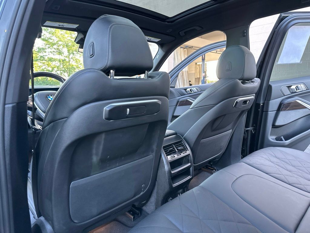 Used 2026 BMW X5 xDrive40i AWD/4WD image 38