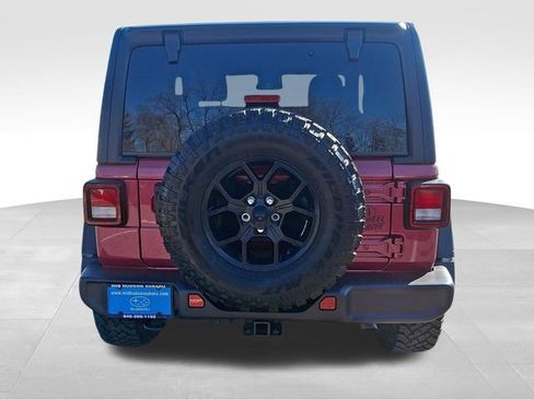 Used 2024 Jeep Wrangler Willys image 5