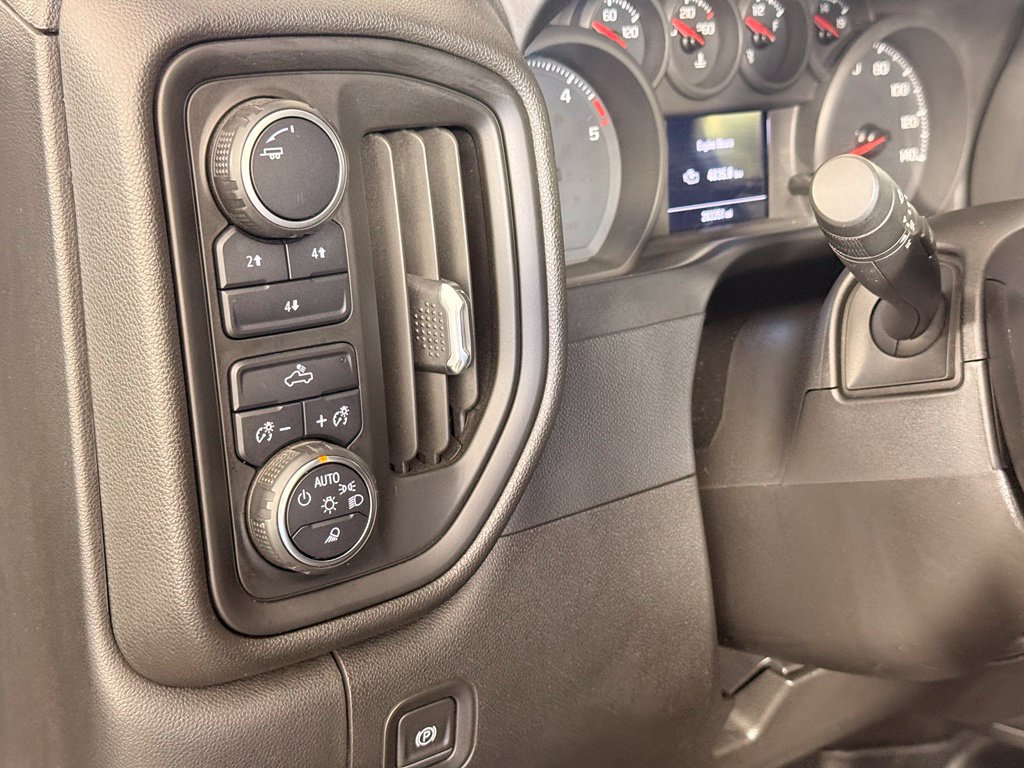 Used 2022 Chevrolet Silverado 2500 Custom w/ Custom Value Package AWD/4WD image 29