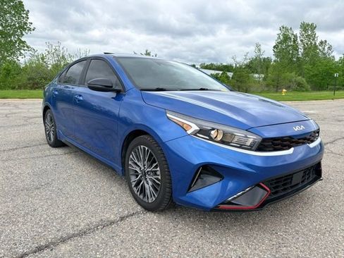 Used 2022 Kia Forte GT-Line w/ GT-Line Premium Package FWD image 7