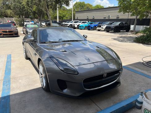 Used 2018 Jaguar F-TYPE Coupe AWD image 2