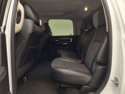 Used 2015 RAM 3500 Laramie image 11