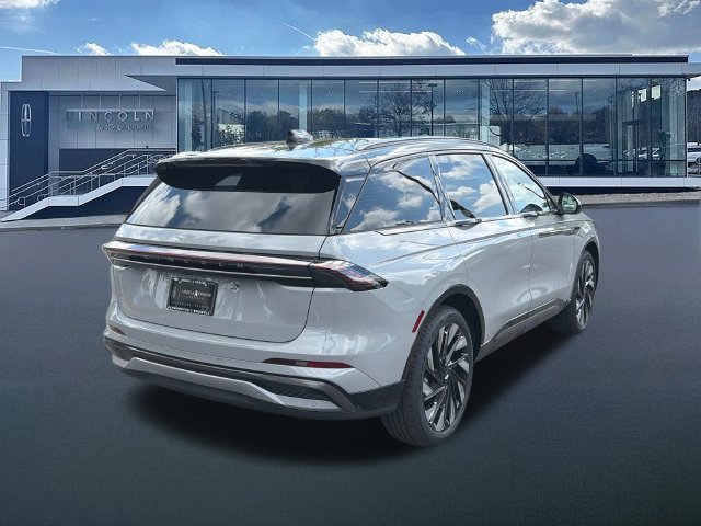 New 2026 Lincoln Nautilus Reserve AWD/4WD image 8