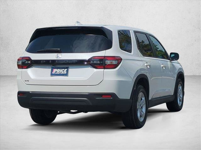 Certified 2023 Honda Pilot LX image 5