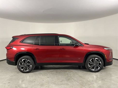 Used 2026 Buick Enclave Sport Touring FWD image 9