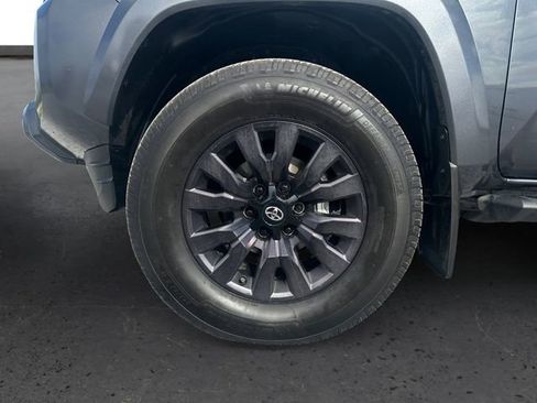 Used 2022 Toyota Tacoma Limited w/ Nightshade Package image 9