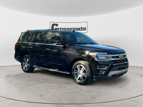 Used 2022 Ford Expedition Limited AWD/4WD image 7