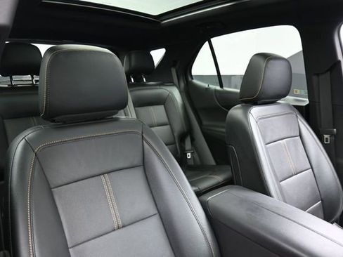 Used 2023 Chevrolet Equinox Premier FWD image 28