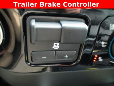 Used 2024 Chevrolet Silverado 3500 High Country w/ High Country Premium Package image 20