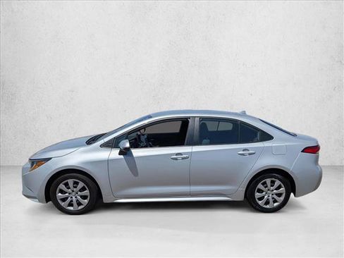 Used 2024 Toyota Corolla LE FWD image 6