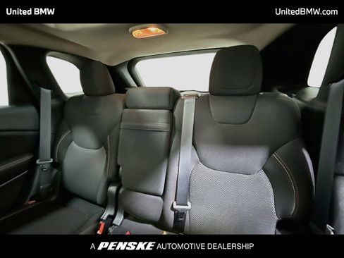 Used 2016 Jeep Cherokee 75th Anniversary FWD image 19
