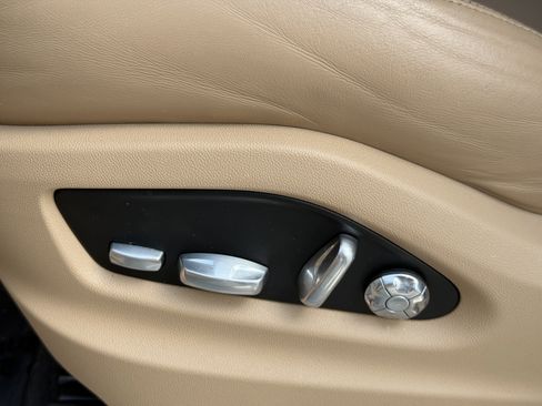 Certified 2021 Porsche Cayenne AWD/4WD image 25